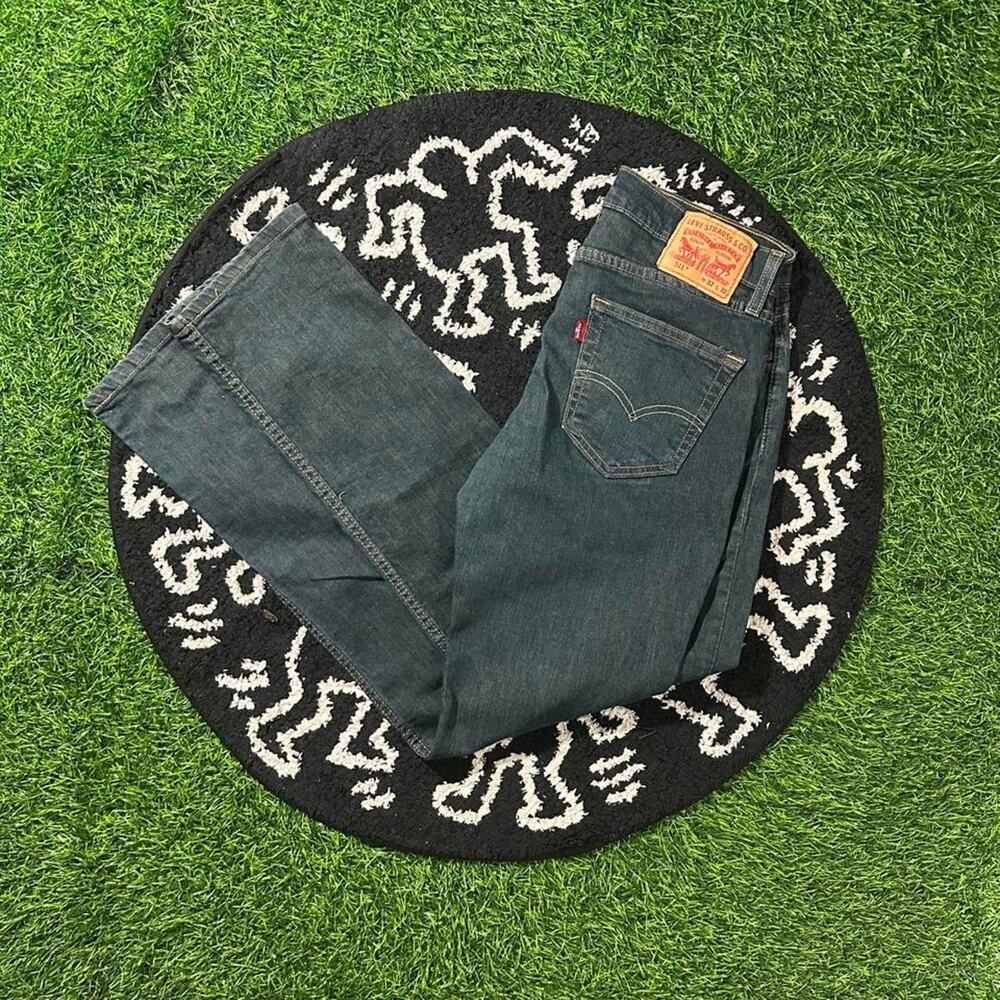 Levi’s and Strauss brand 511 Straight-Leg Denim Jeans - 32x32 (Width/Length)